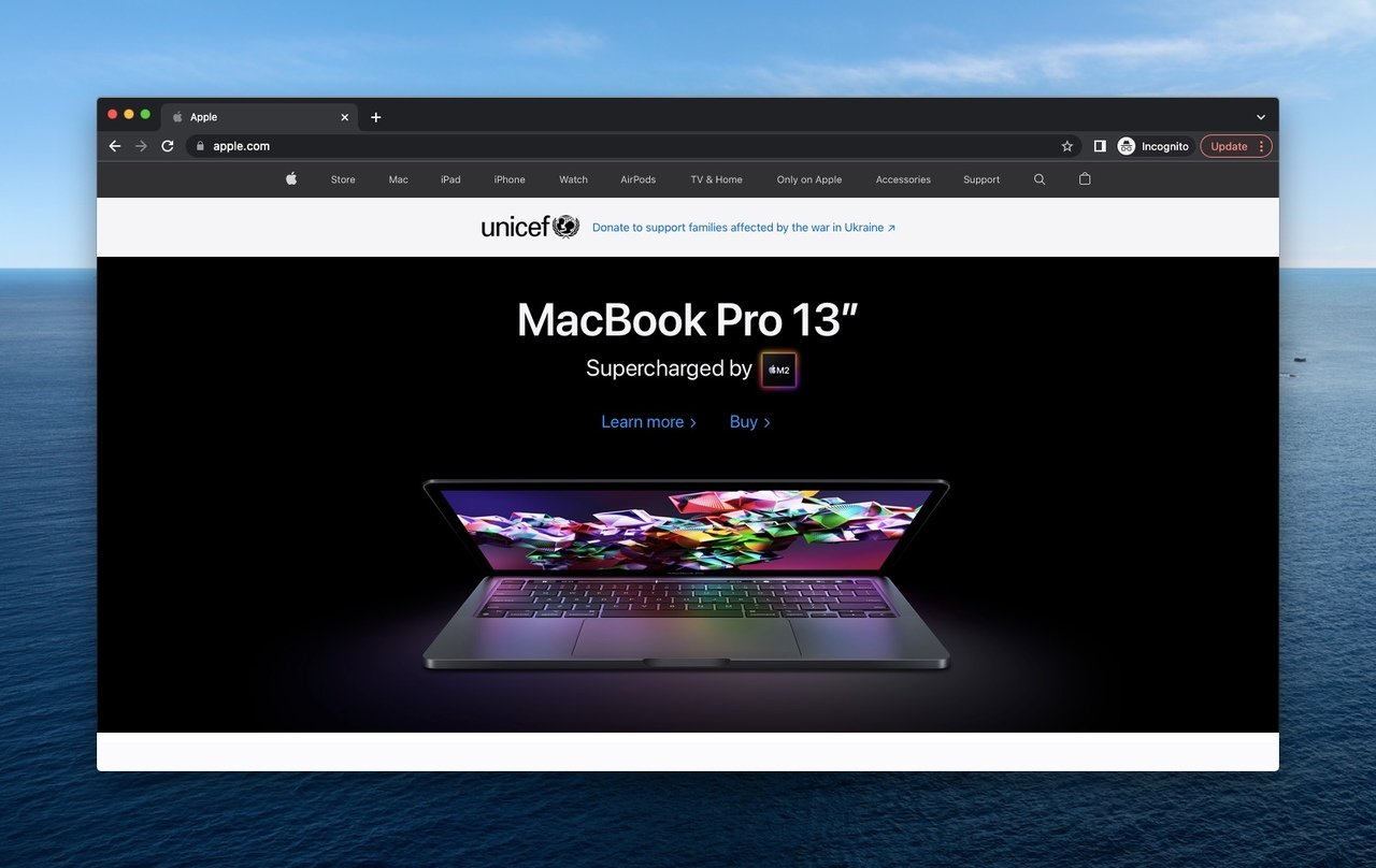 Apple above the fold example with MacBook Pro on a black background