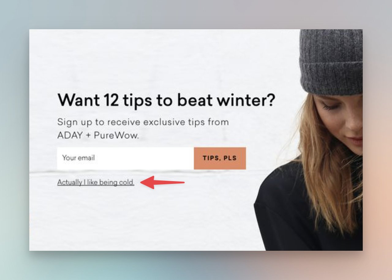 Şapka takan bir kızın resmi ve ilgi çekici bir harekete geçirici mesaj ile yaratıcı pop-up örneği