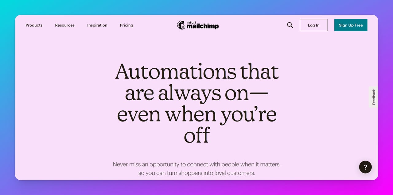 Mailchimp-web-sitesi-ekran-görüntüsü-pembe-arka-alan-ile-metinler-hakkında-e-posta-pazarlama-lead-üretme-otomasyonu