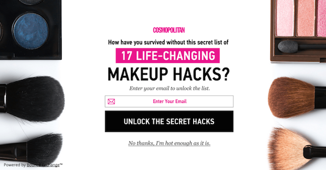 E-posta karşılığında makyaj püf noktaları ve ekstra sırlar sunan Cosmopolitan çıkış niyeti pop-up örneği