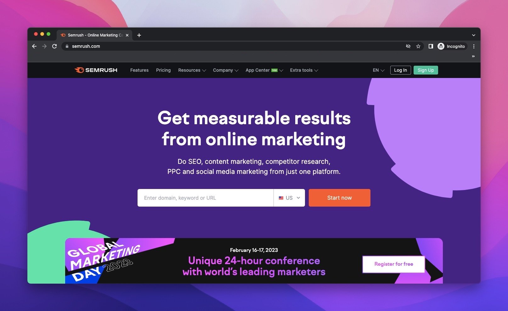 Semrush anasayfası mor tonlarla ve masaüstü pencere arka planında